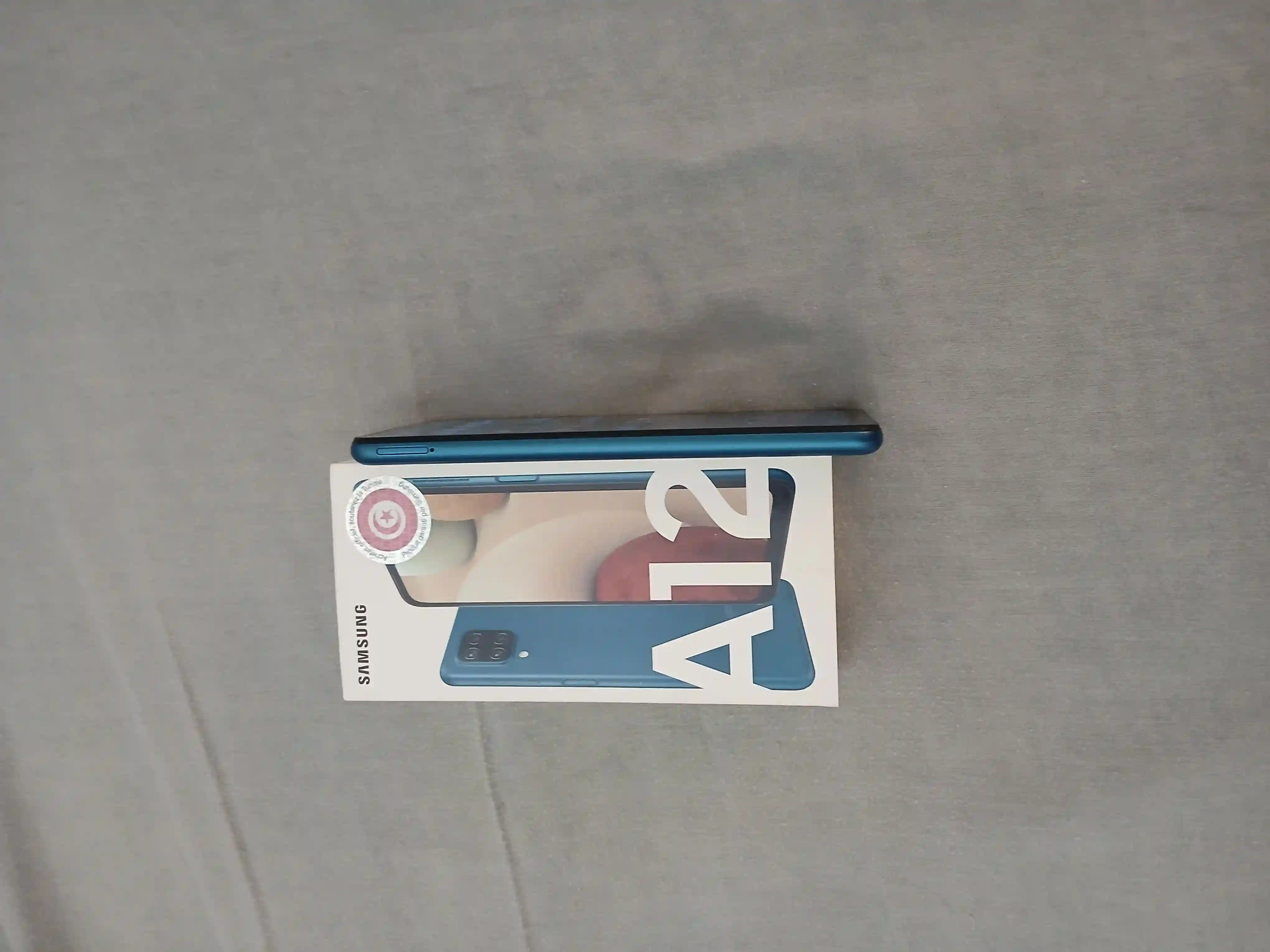 Samsung Galaxy a12 à Ariana Ville - Vue 3