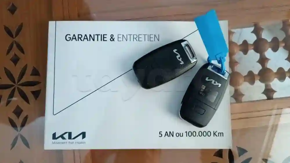 Cause Départ à L'étranger Médecin Vend kia rio à El Menzah 6 - Vue 3