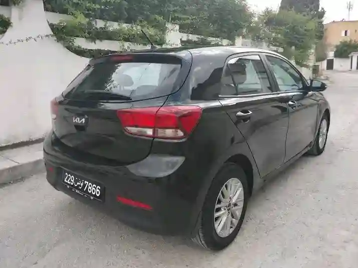KIA RIO Coupée Première Main EN Excellent État - Vue 5