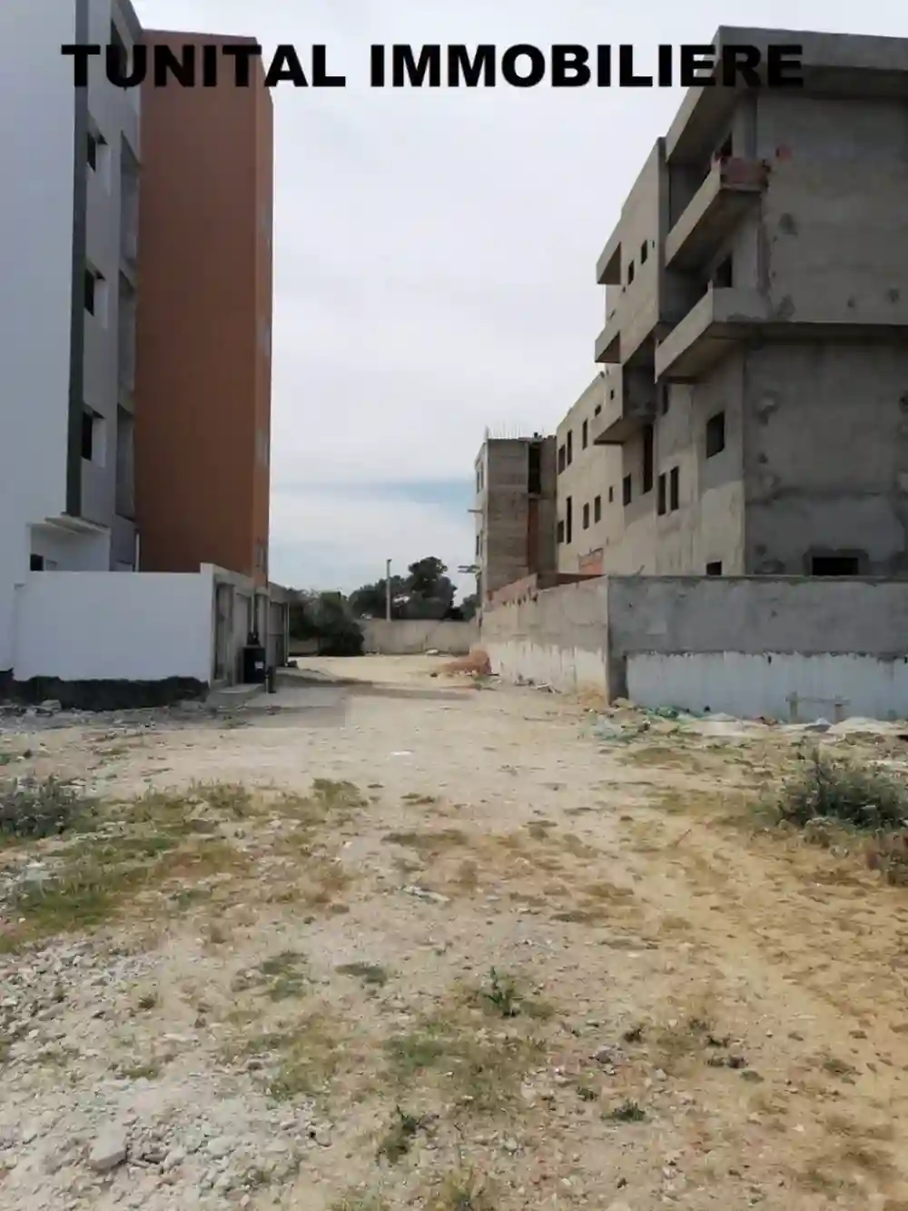 Terrain à la Marsa Bhar Lazreg Citè Khalil à Cite El Khalil - Vue 1