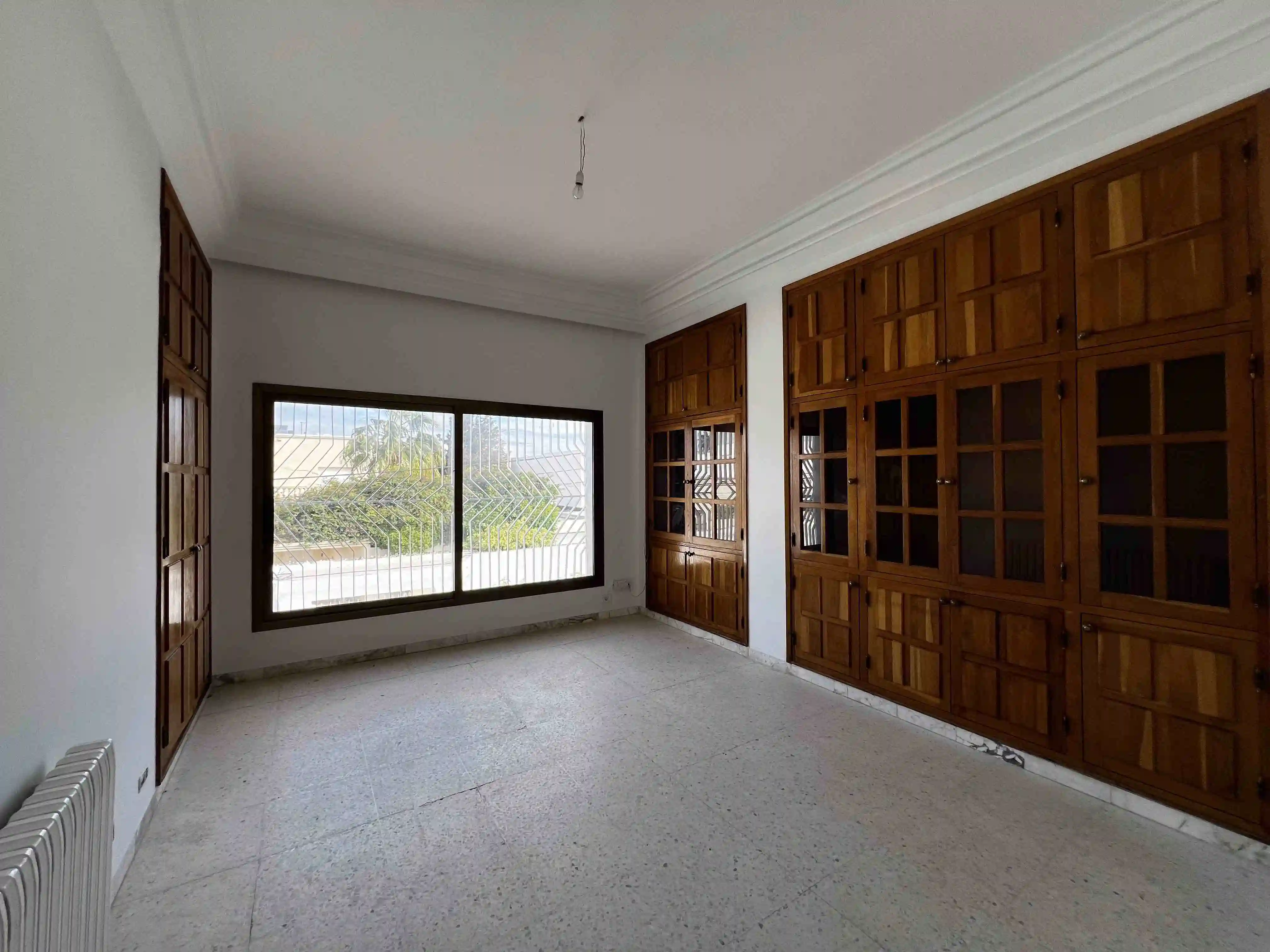 Villa 1100m2 à la Soukra à La Soukra - Vue 2