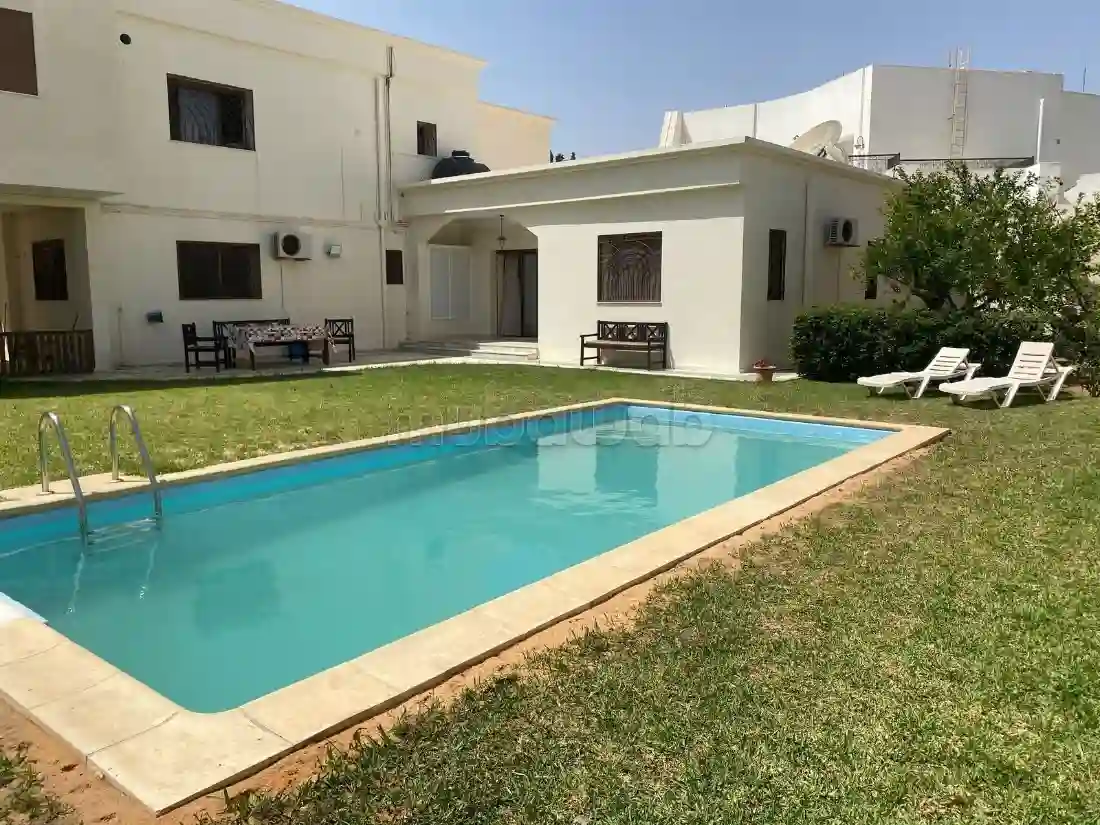 À Louer Pour les Vacances Villa à Kantawi