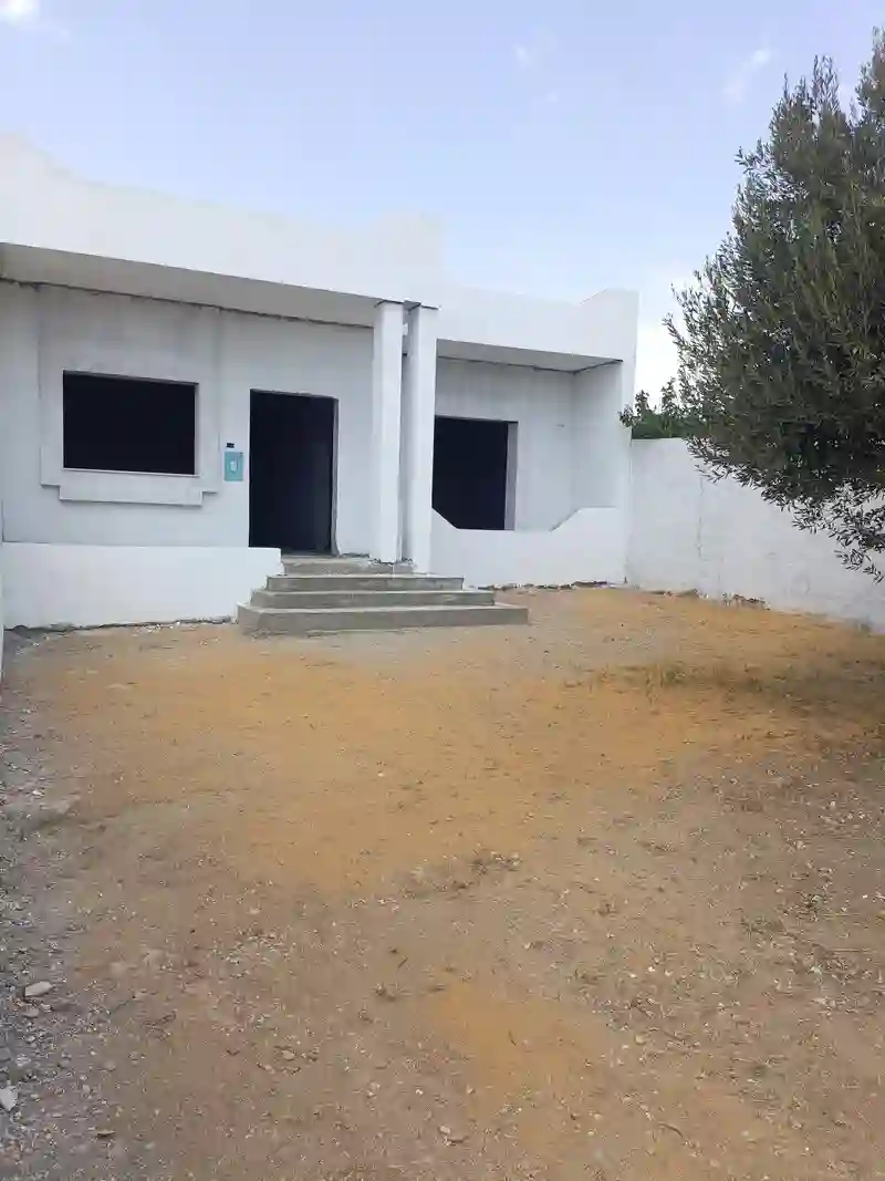 Av Maison non Fini de 220m à Hammamet sud à Hammamet