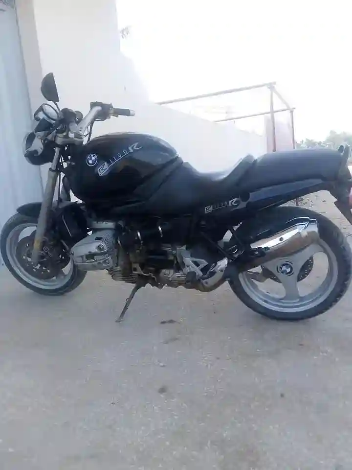 bmw R1100r - Vue 1