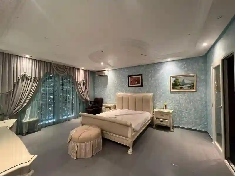 V482 Villa Royale a Deux pas de la mer à Cite El Mahrsi 1 - Vue 2