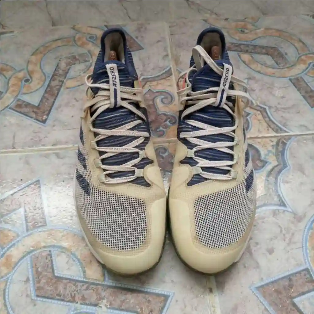 Adidas Adizero Pointure 44 - Vue 2