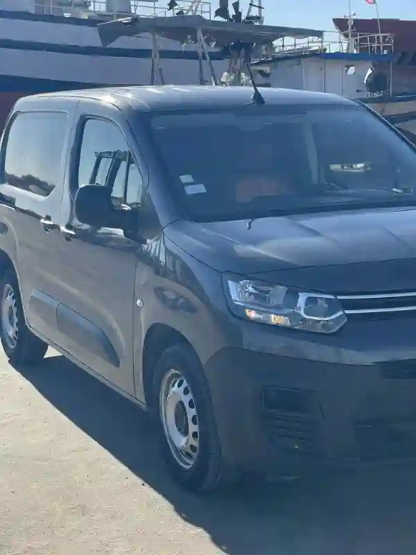Citroen Berlingo Diesel 2022 - Vue 1