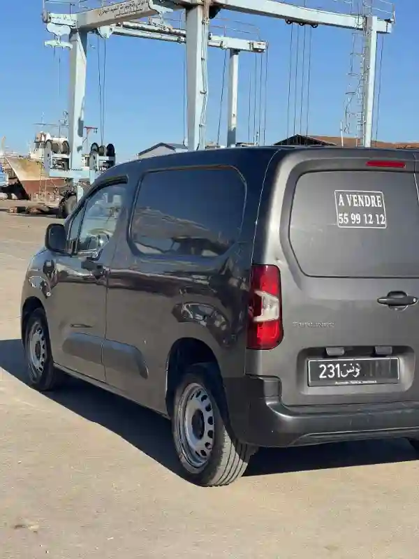 Citroen Berlingo Diesel 2022 - Vue 2