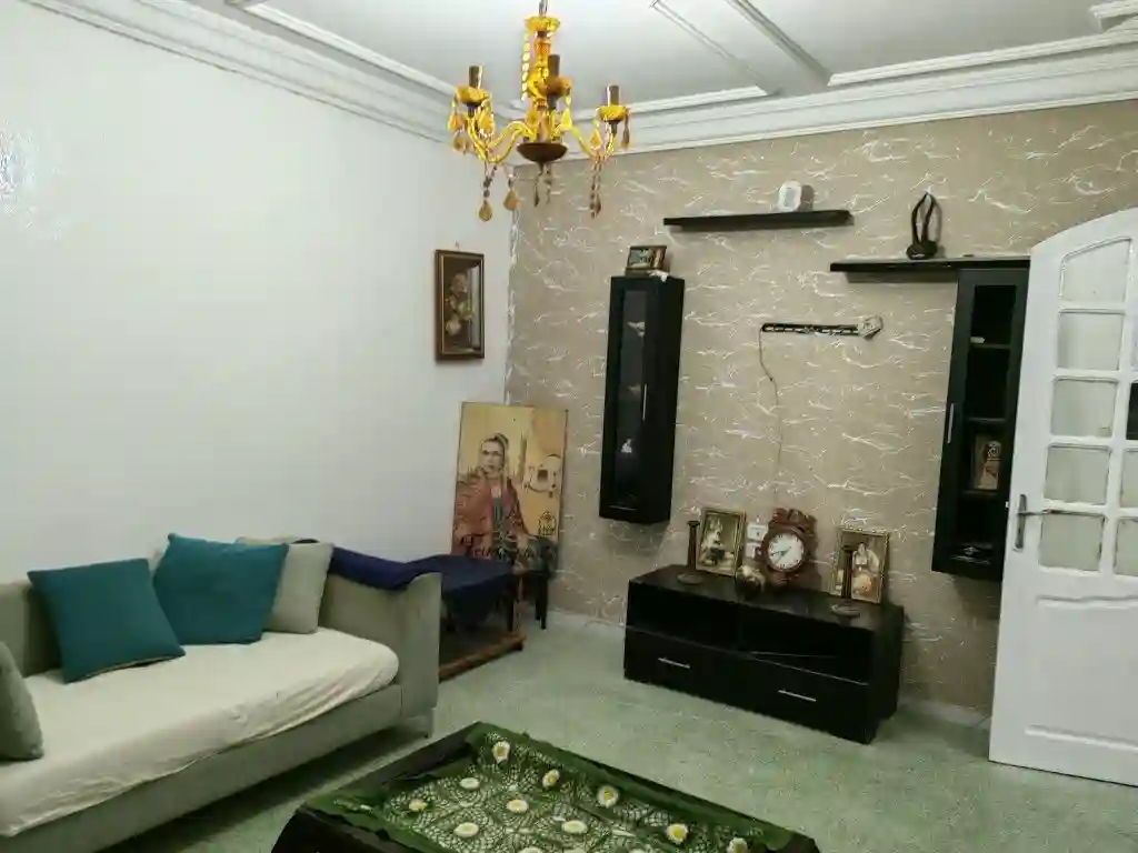 Une Étage de Villa s+3 à Louer - Vue 3
