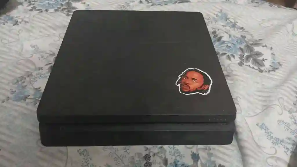 PS4 Slim 860 G Neuf - Vue 6