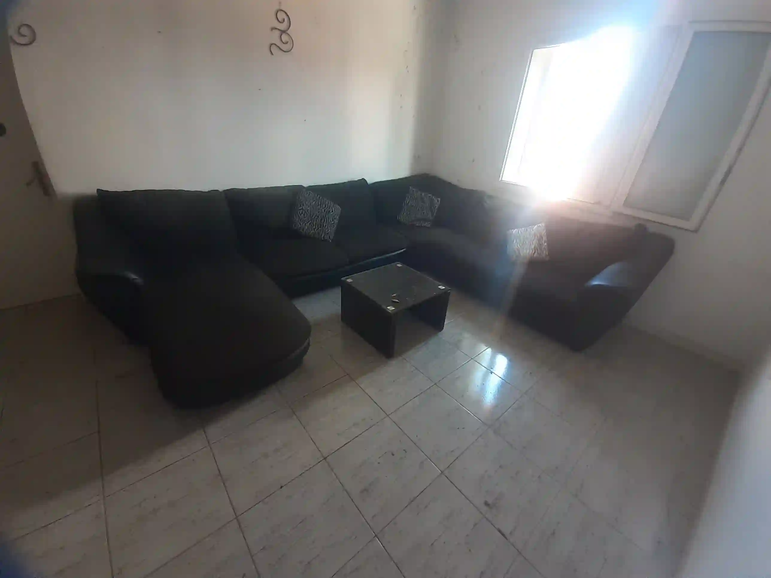 Salon Prestigieux 7 Places à Bizerte Sud