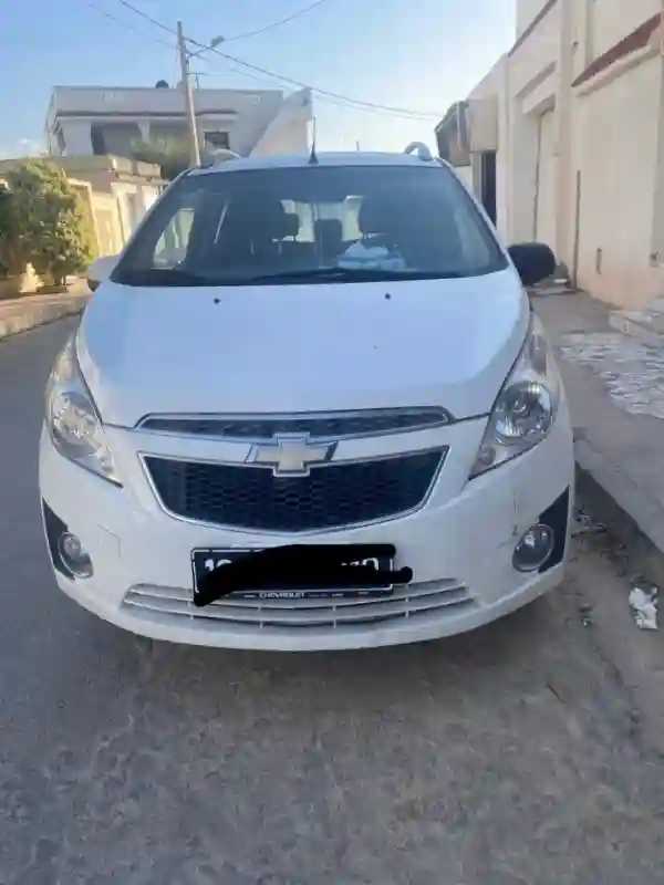 Chevrolet Spark 4 Cylindres 12 Essence 2012 - Vue 1