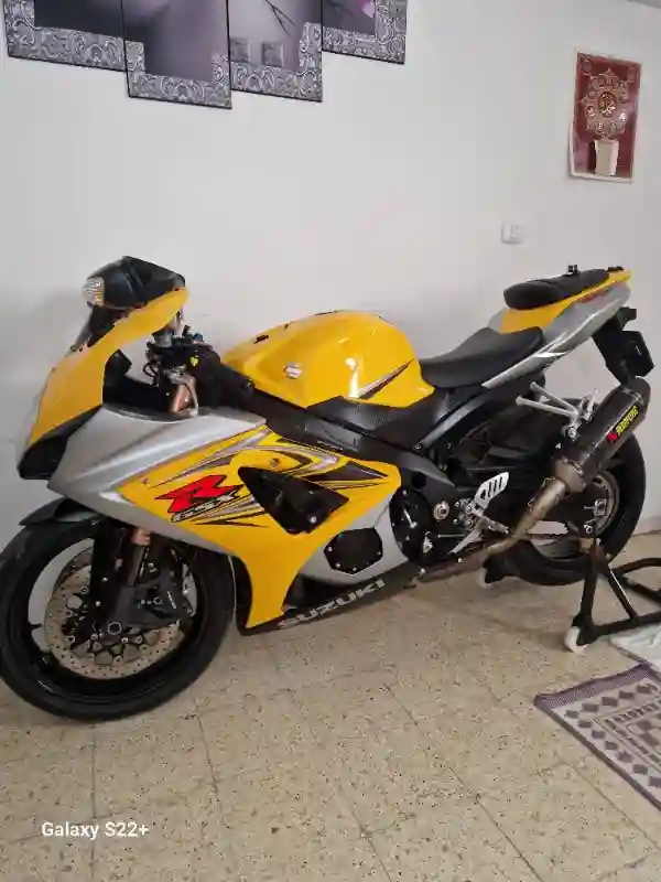 Suzuki Gsxr k8 - Vue 6