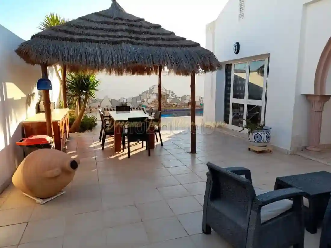Une Villa Avec Piscine Sans vis à vis à Djerba - Vue 2