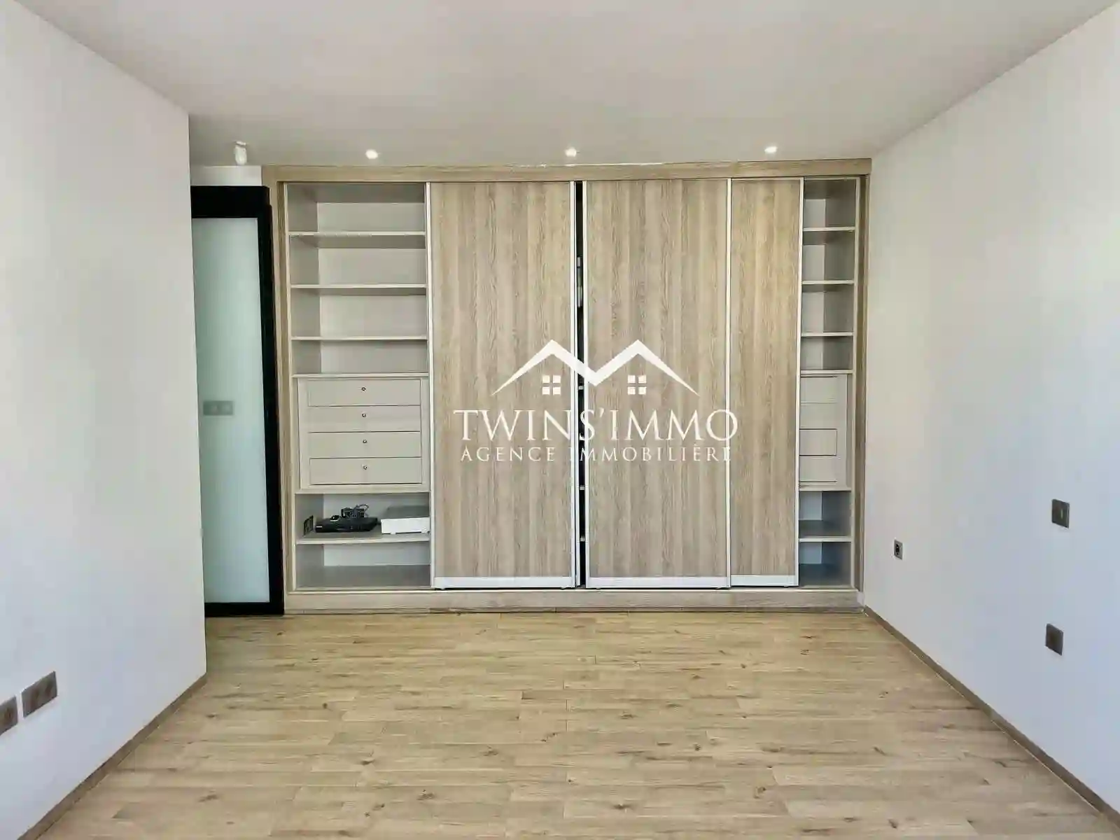 Villa de 250 m2 à la Marsa à Marsa Ennassim - Vue 2
