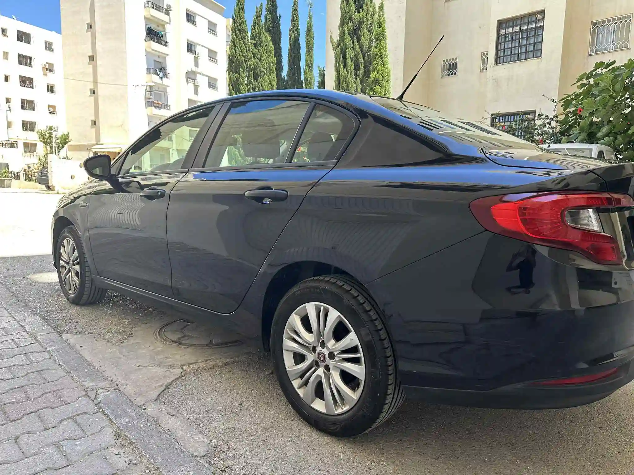 Fiat Tipo Très bon État à El Menzah 7 - Vue 2