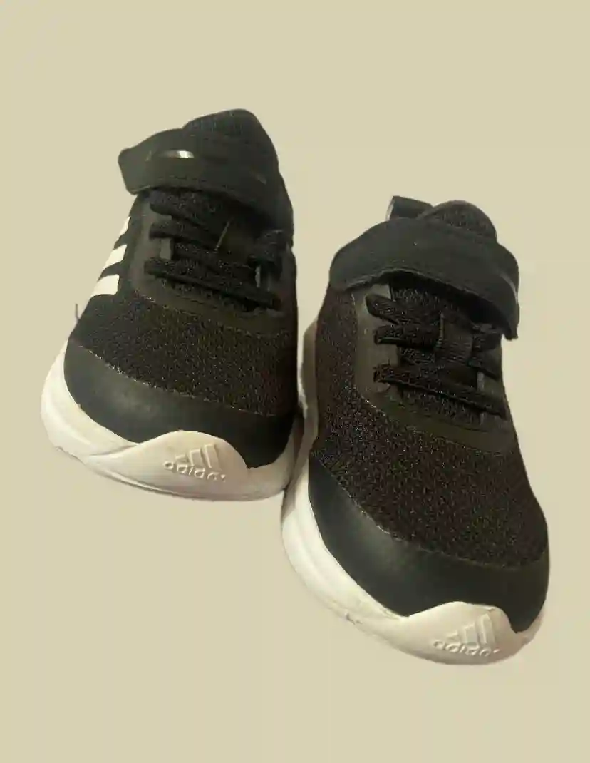 Adidas - Vue 2