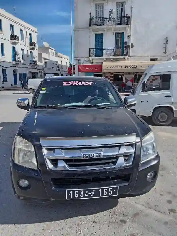 Isuzu Dimax Khalijeya - Vue 10