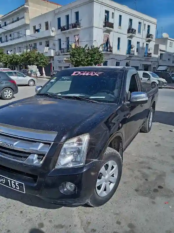 Isuzu Dimax Khalijeya - Vue 4