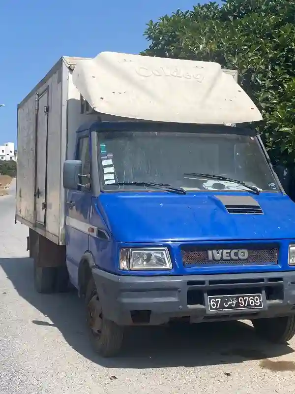 Iveco للبيع - Vue 1