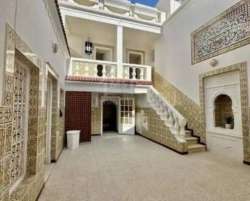 Maison Arabesque s+4 à Vendre à Béni Khiar 51355351 - Vue 3