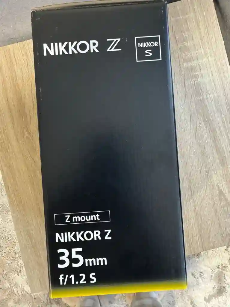 Objectif Nikon Nikkor Z 35mm f12 S - Vue 1