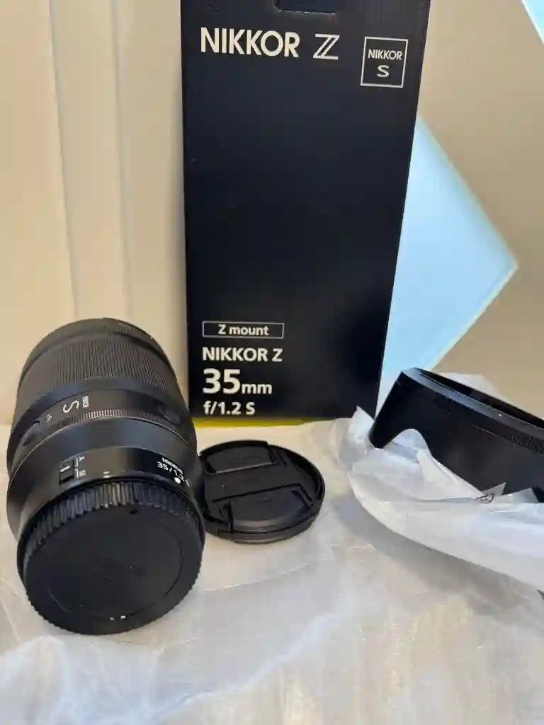 Objectif Nikon Nikkor Z 35mm f12 S - Vue 3