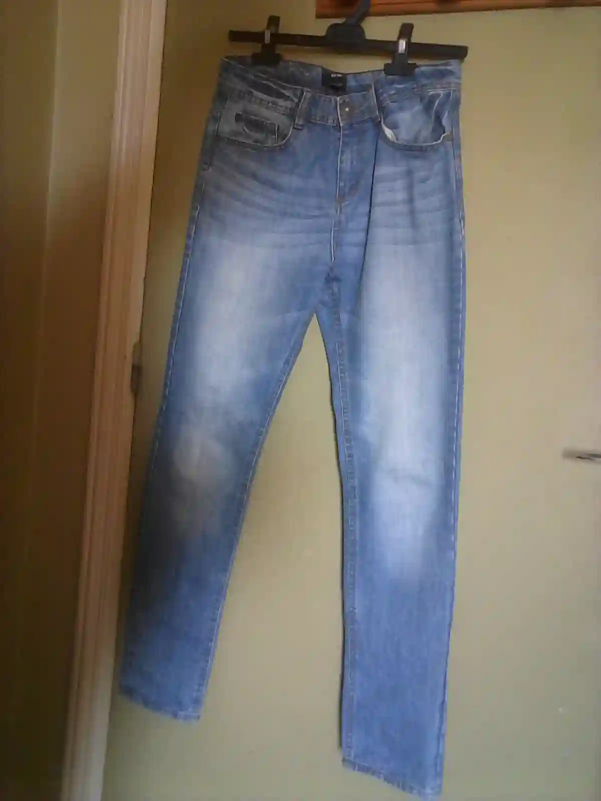 Pantalon Jeans Marque à Sfax Ville - Vue 1