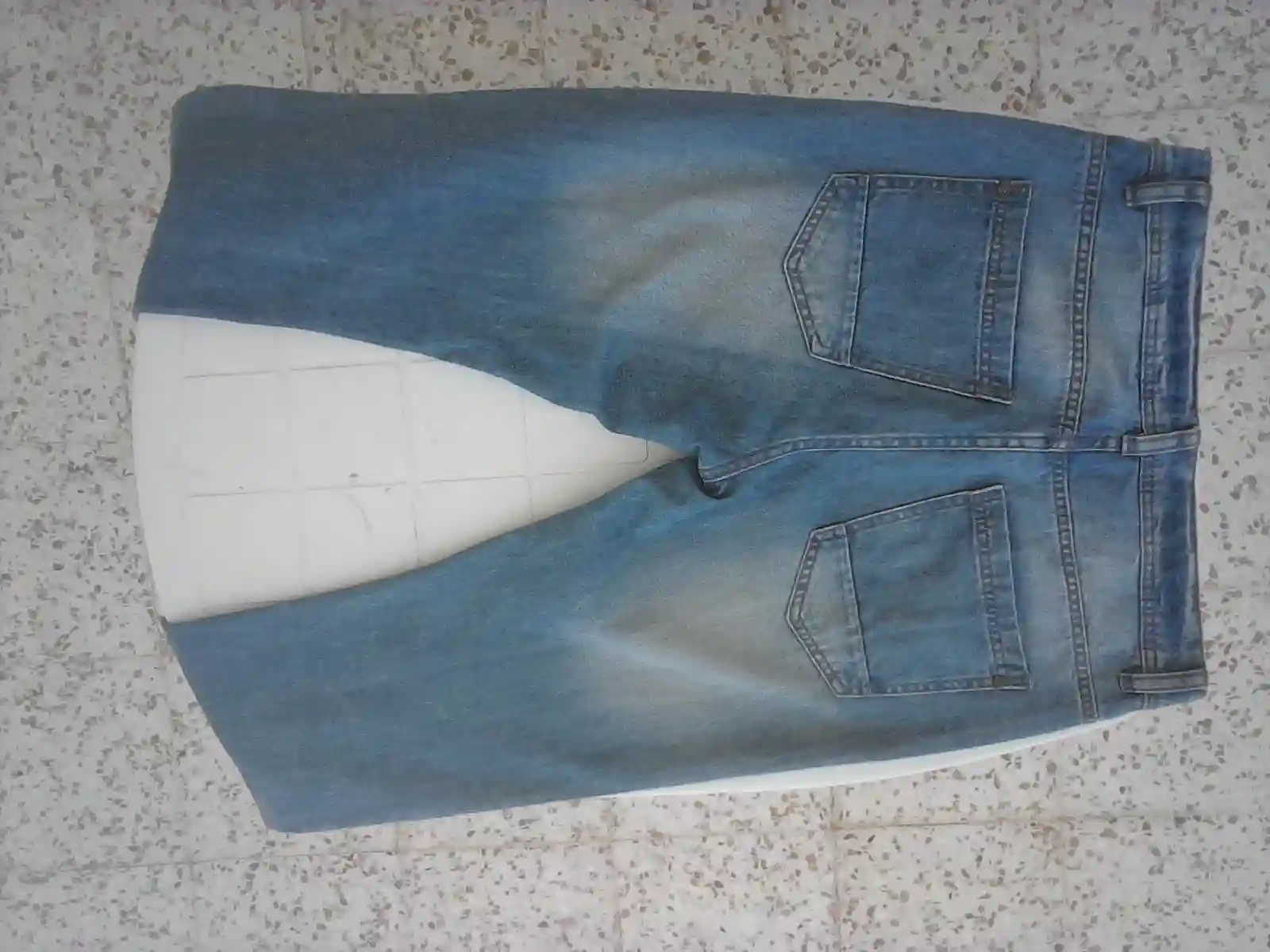 Pantalon Jeans Marque à Sfax Ville - Vue 3