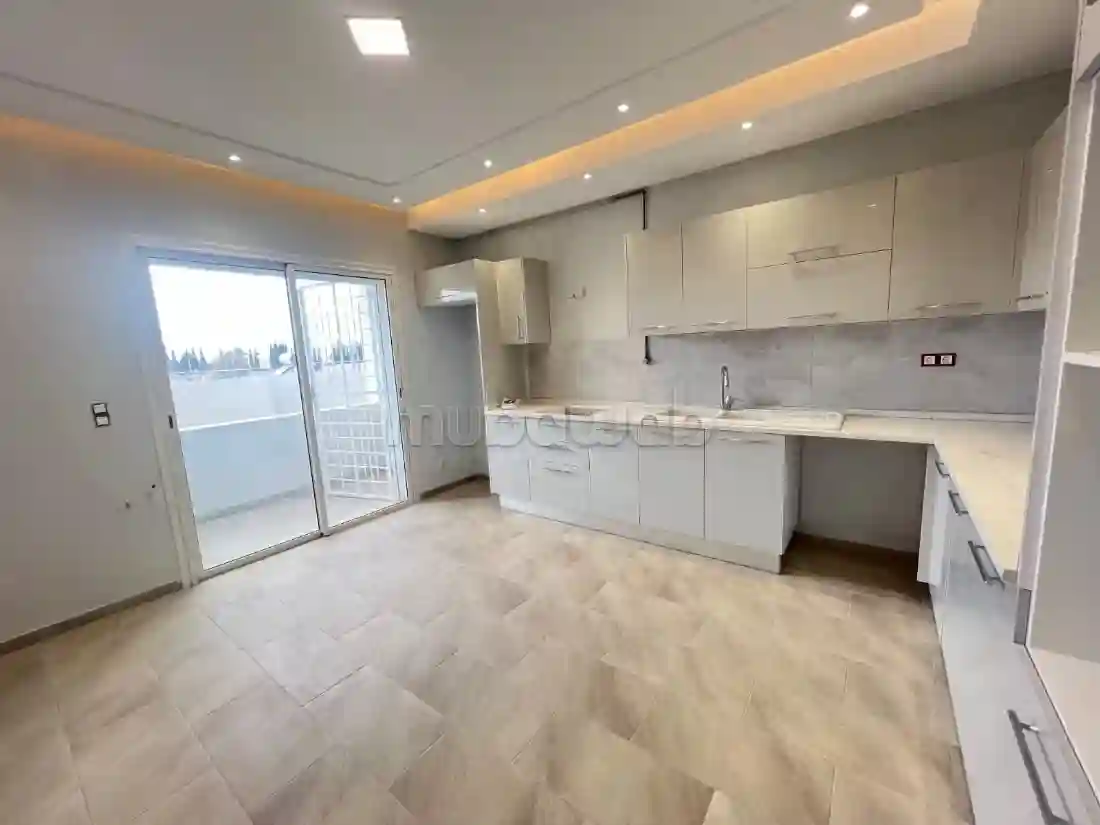 A Louer Étage de Villa en S3 à la Soukra - Vue 3