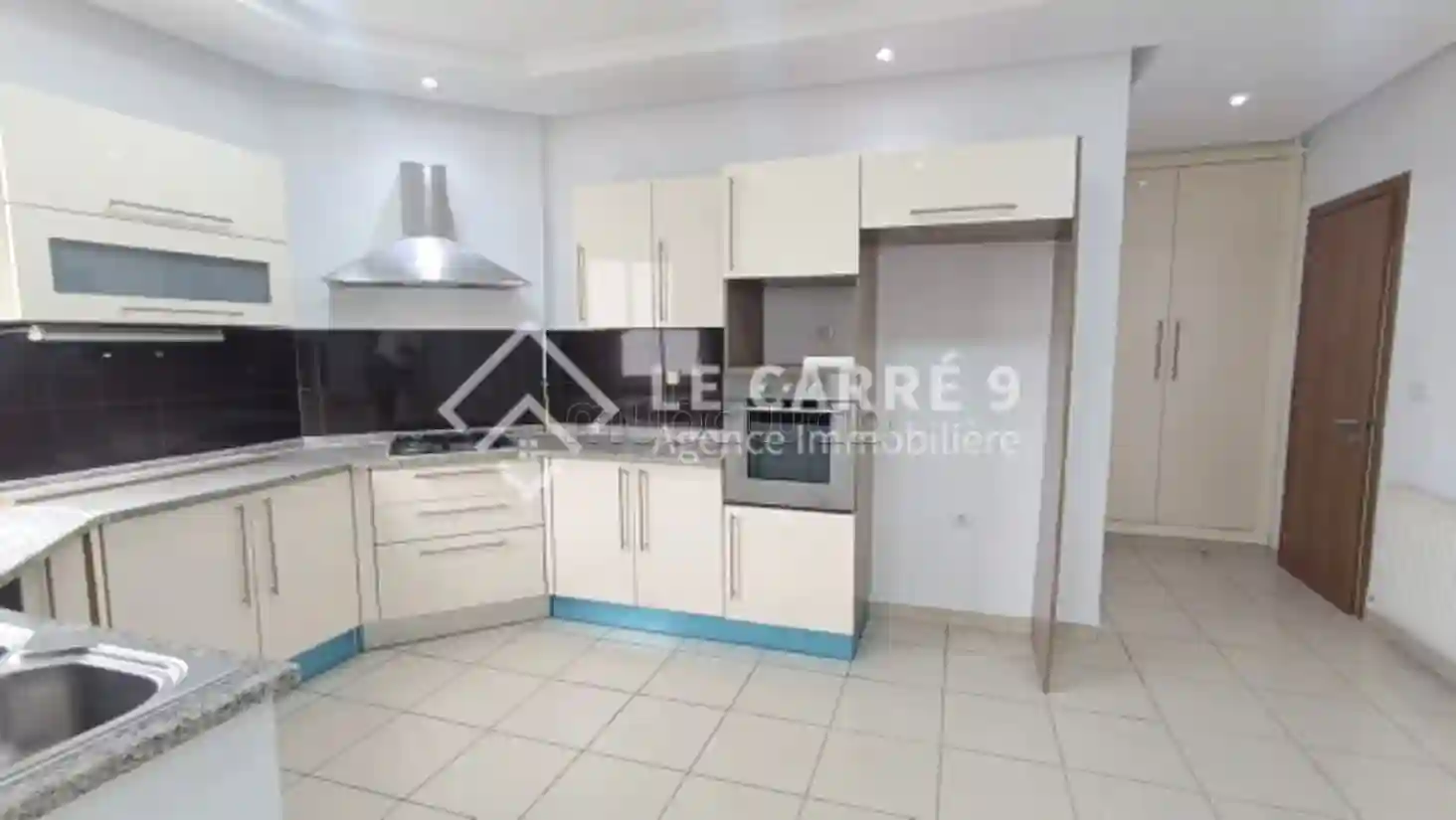 A Louer S3 de 165m2 au Lac 2 - Vue 1