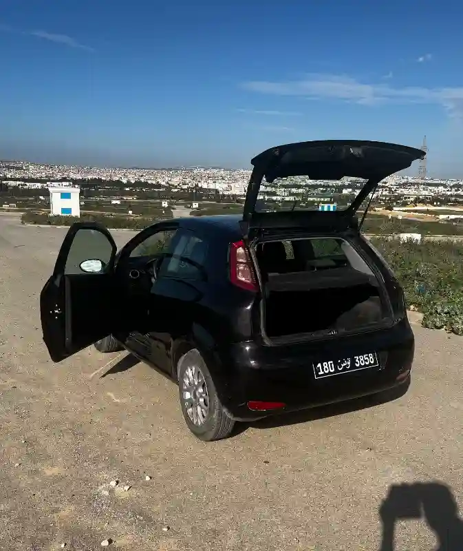 Fiat Punto EVO Essence 2012 - Vue 1