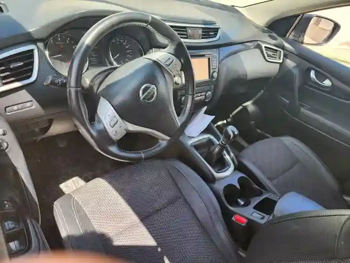 Nissan Qashqai 12 Dig-t Tekna - Vue 3