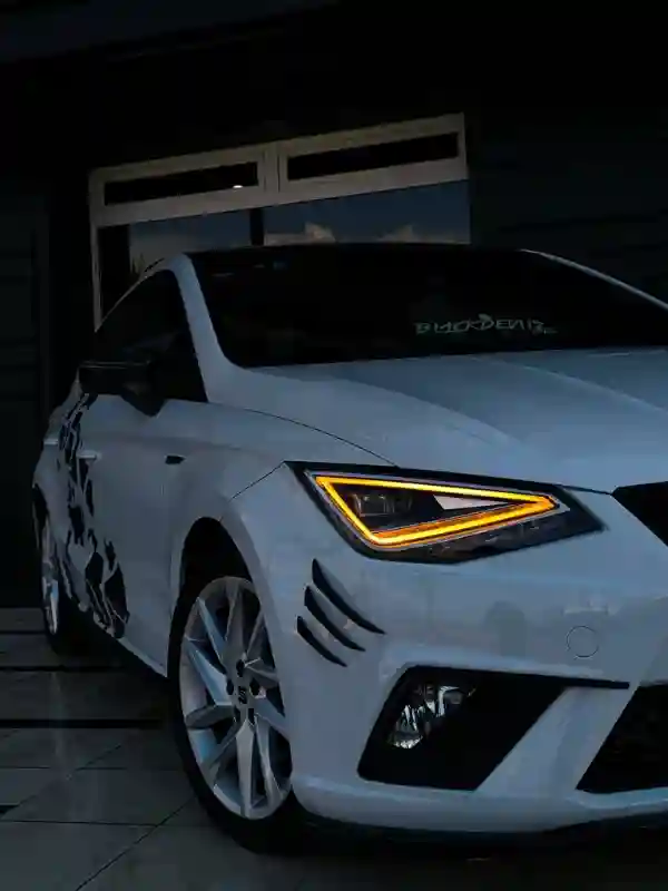 Seat Ibiza Essence 2023 - Vue 9