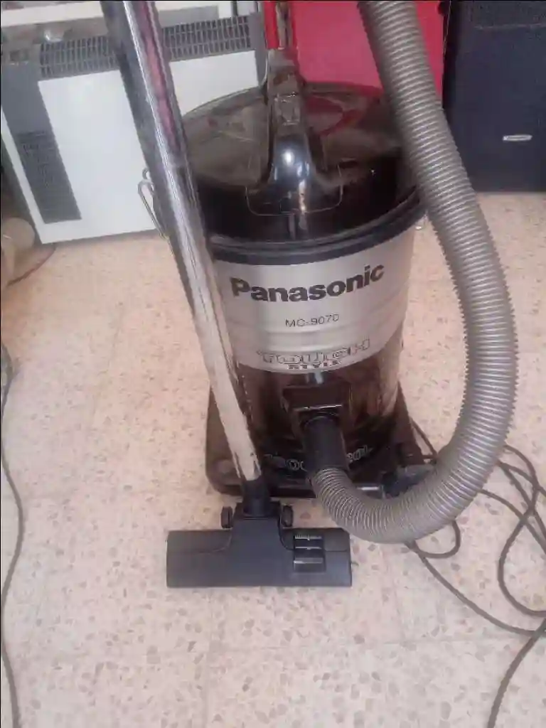 Aspirateur Cylindre Sans sac Très Puissante Marque Panasonic - Vue 2