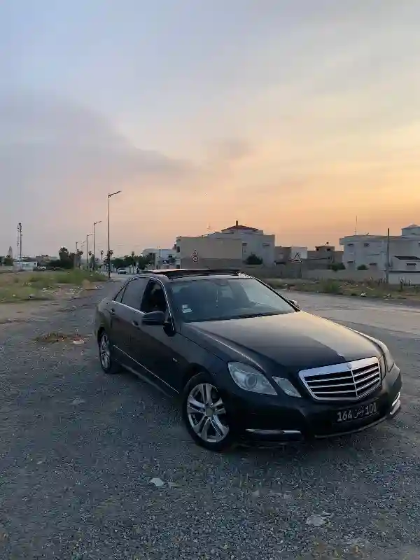 Mercedes Classe E Diesel 2011 - Vue 1