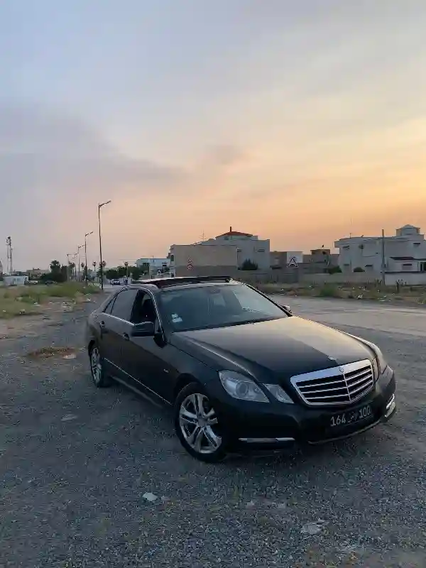 Mercedes Classe E Diesel 2011 - Vue 3