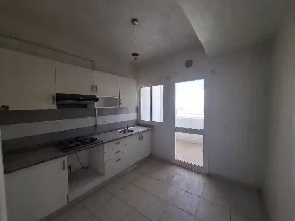 À Vendre Appartement s+3 Spacieux et Lumineux à Borj Cédria 3e - Vue 2