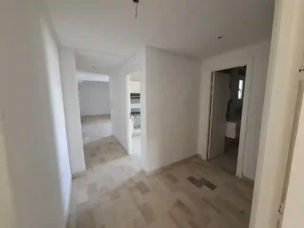 À Vendre Appartement s+3 Spacieux et Lumineux à Borj Cédria 3e - Vue 8