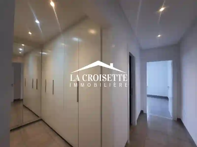 Appartement s+3 à Gammarth Mal4391