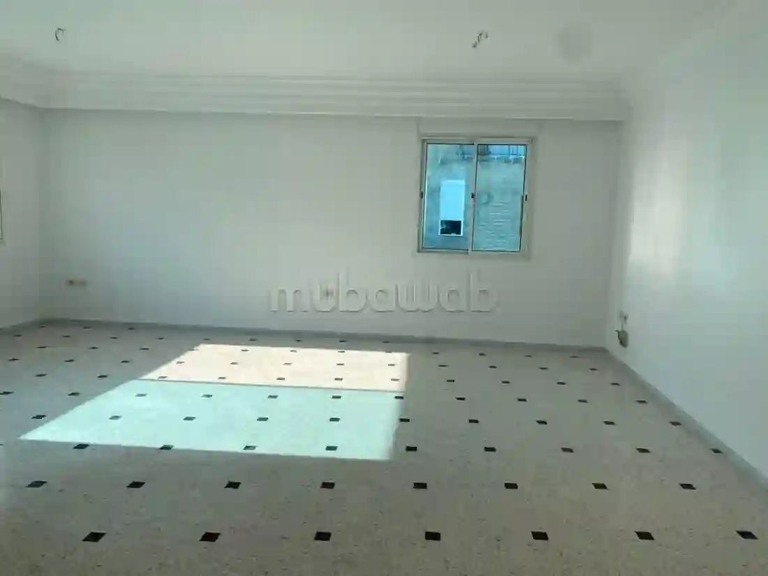 Etage S4 à Khézama Est
