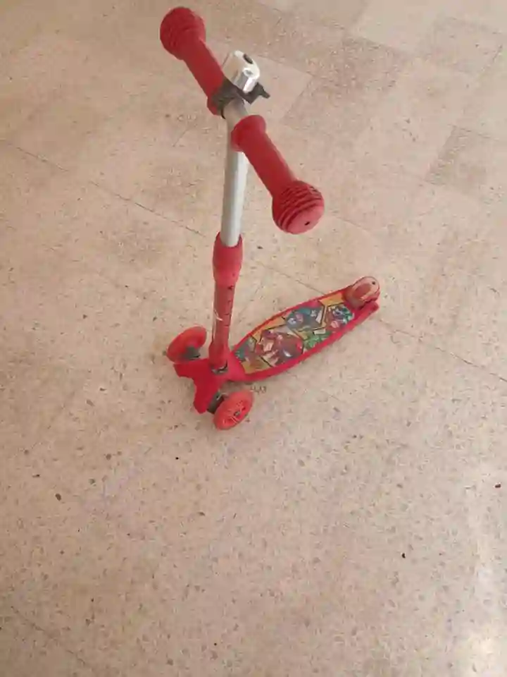Trotinette Enfant à La Soukra