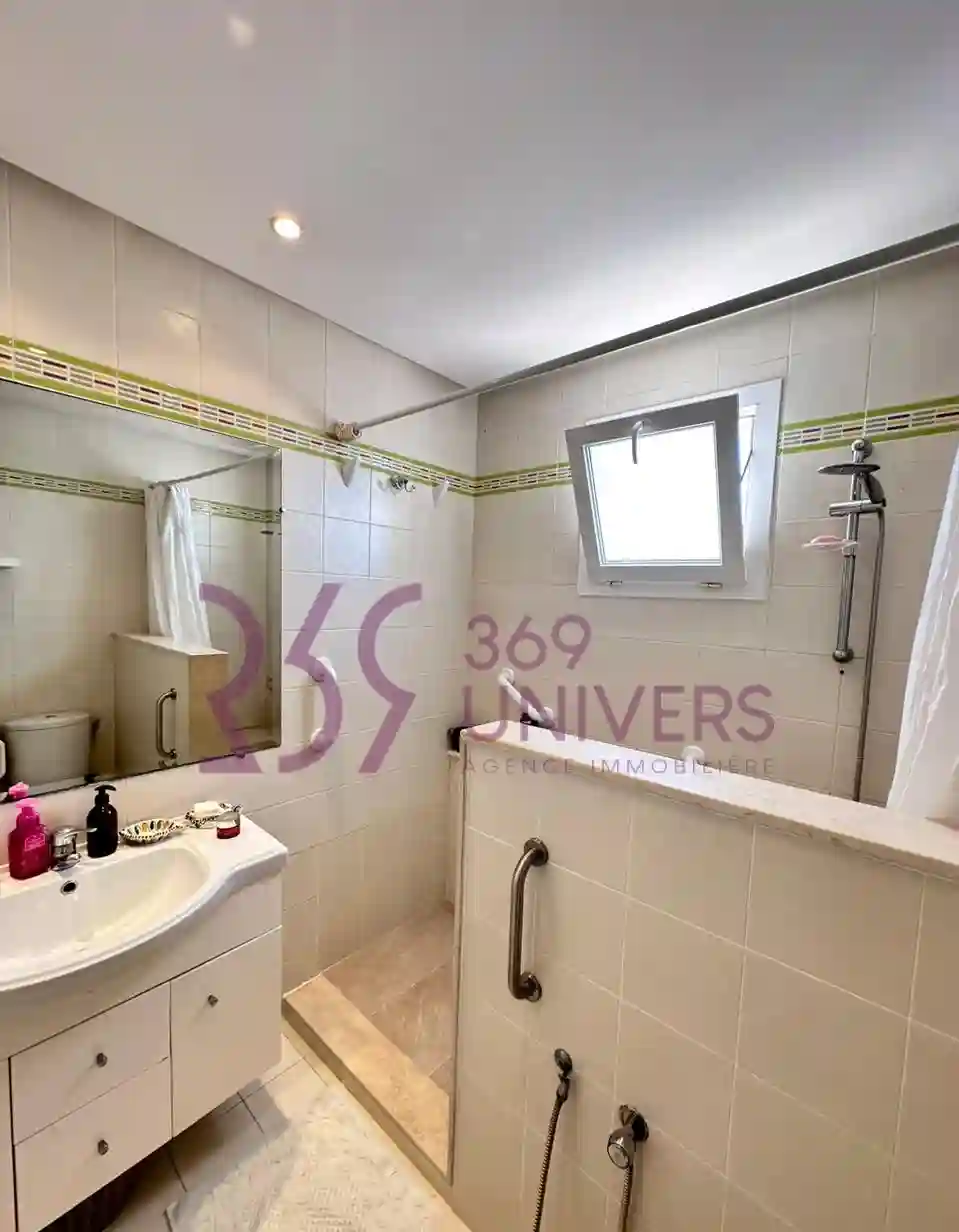 Appartement Avec vue sur mer à la Marsa ref Ra080 à Marsa Safsaf - Vue 2