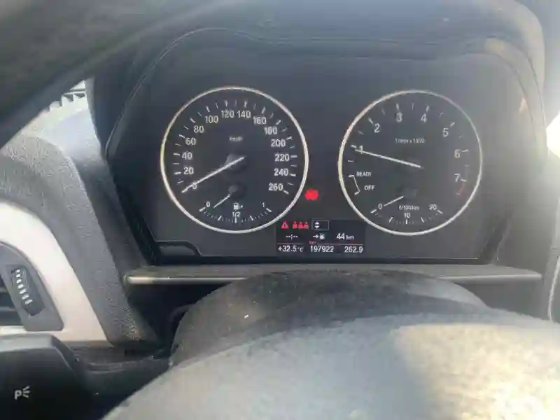 Bmw 116 Essence 2020 - Vue 8