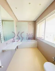 Penthouse Avec Piscine au lac 2 ref Ra063 à Berge Du Lac