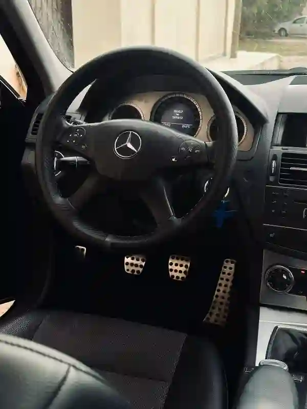 Mercedes Classe C Essence 2009
