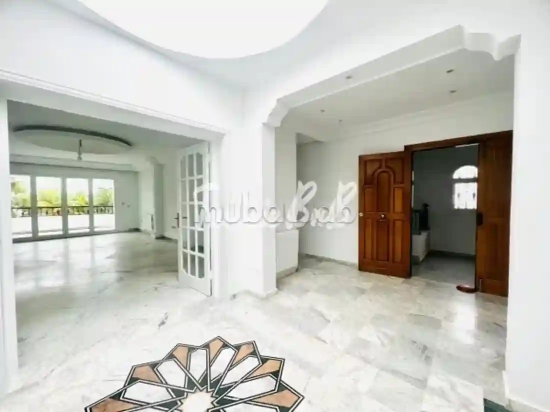 A Louer un RDC de Villa à Usage de Bureau au Lac2 - Vue 1