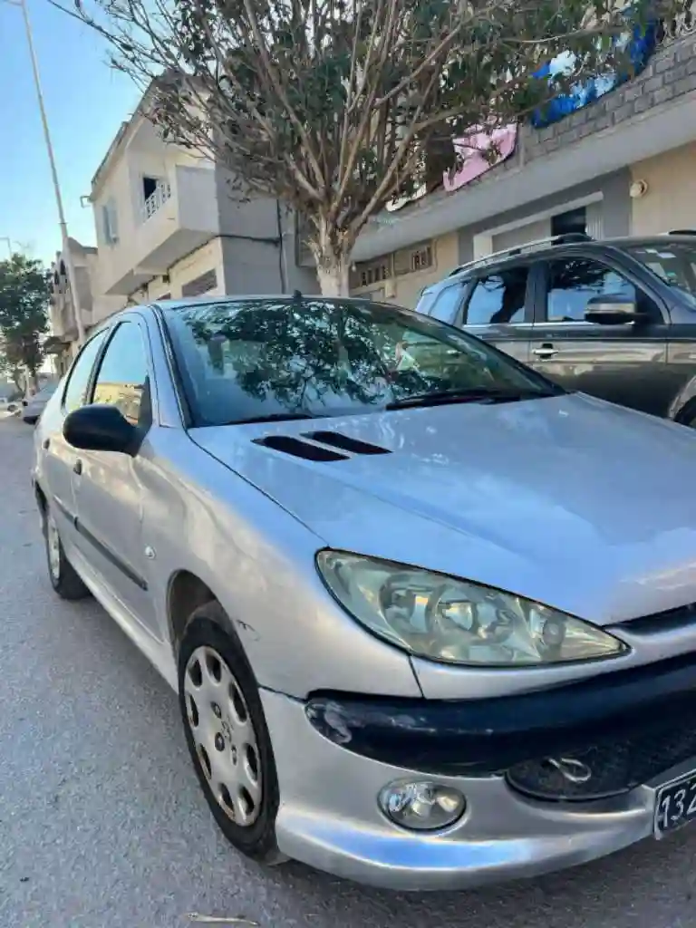 Peugeot - Vue 7