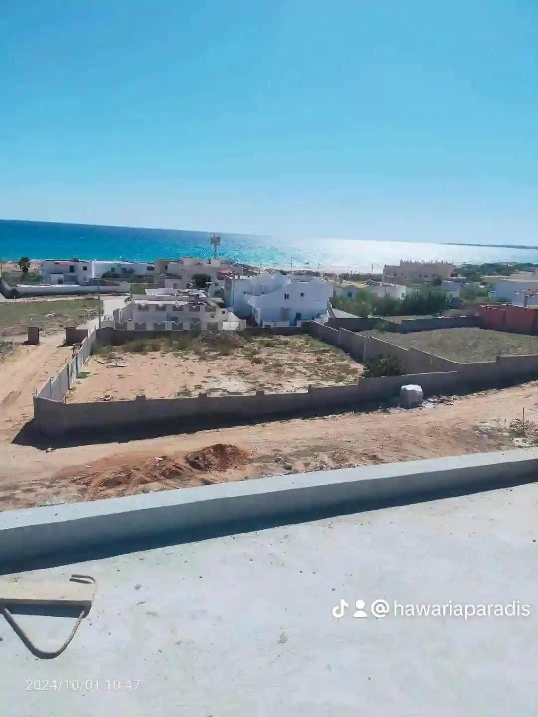 Vue sur mer Fini ou Inachevé à Cite Touristique - Vue 1