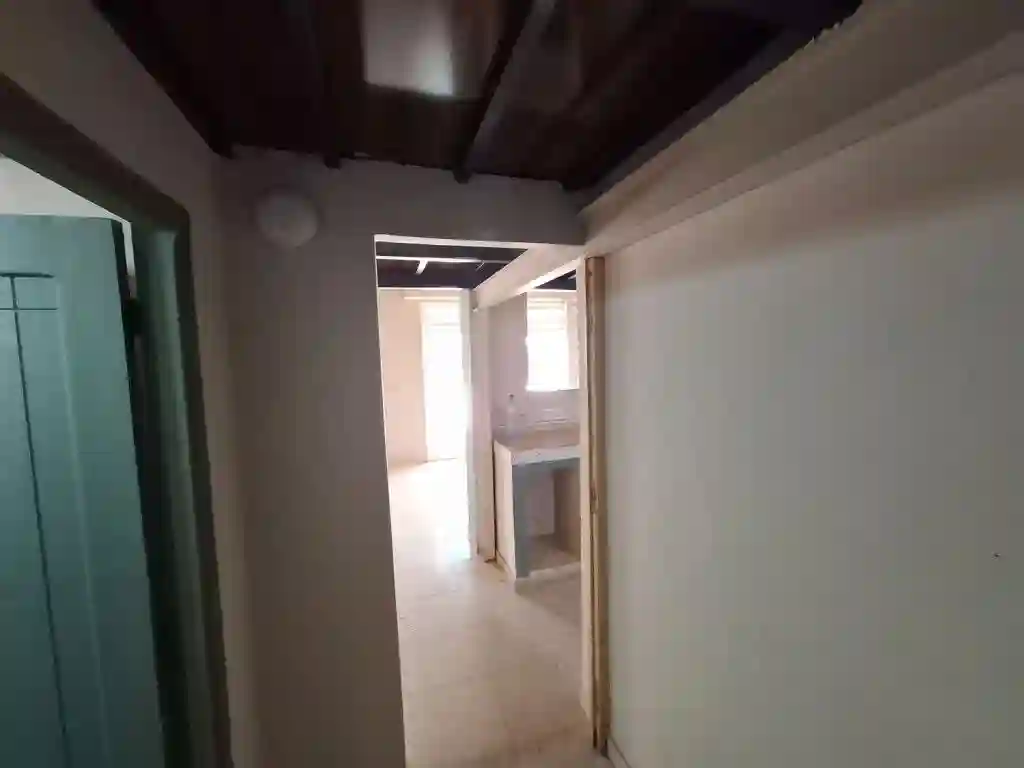 À Louer – Spacieux Local Commercial de 80 m² Avec Mezzanine à mou - Vue 8